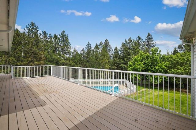8704 N MALVERN Rd, Newman Lake, WA 99025