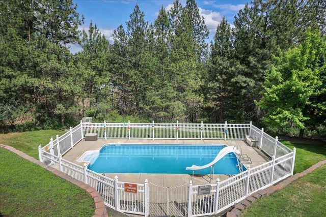 8704 N MALVERN Rd, Newman Lake, WA 99025