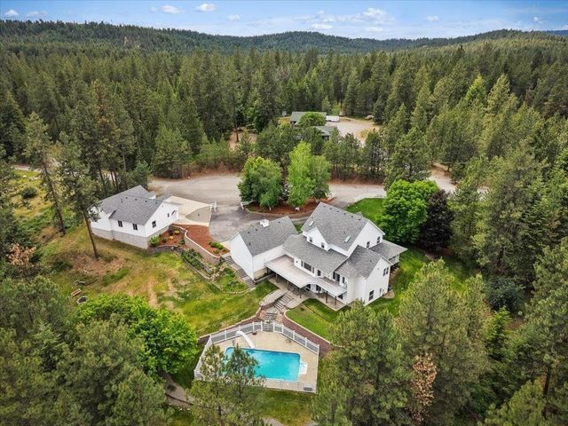 8704 N MALVERN Rd, Newman Lake, WA 99025