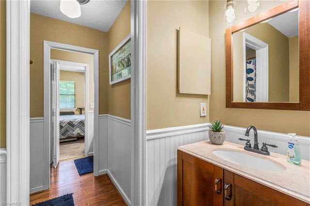 2221 Stonecutter Drive, Winston-salem, NC 27103