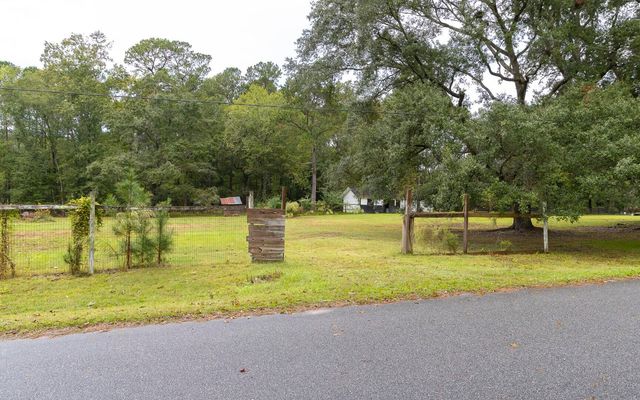 3 Poplar Circle B, Summerville, SC 29483