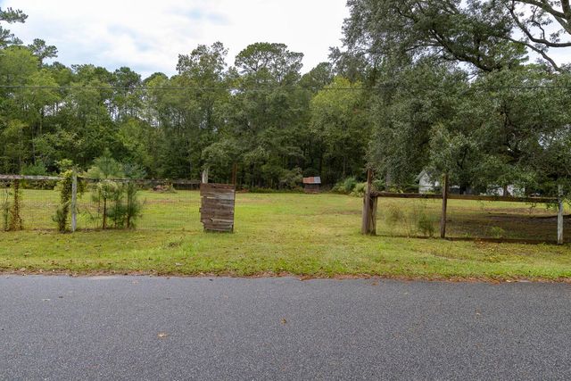 3 Poplar Circle B, Summerville, SC 29483
