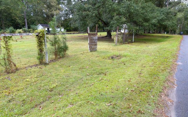 3 Poplar Circle B, Summerville, SC 29483