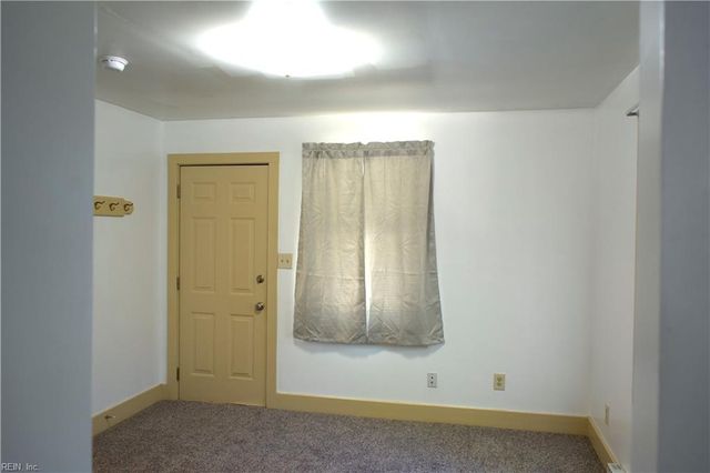 726 Hosier RD, Suffolk, VA 23434
