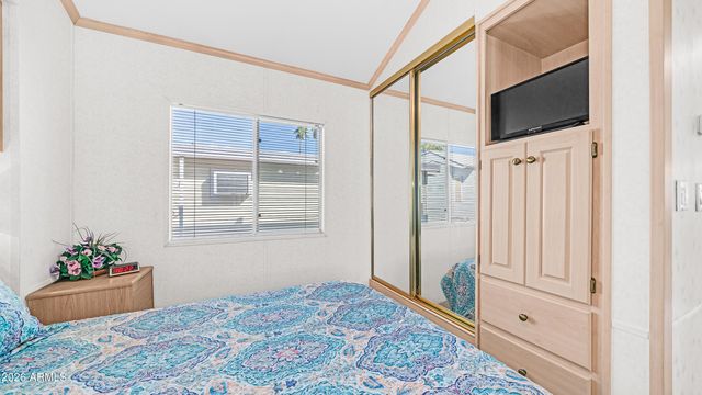 1017 Prospector Drive, Apache Junction, AZ 85119