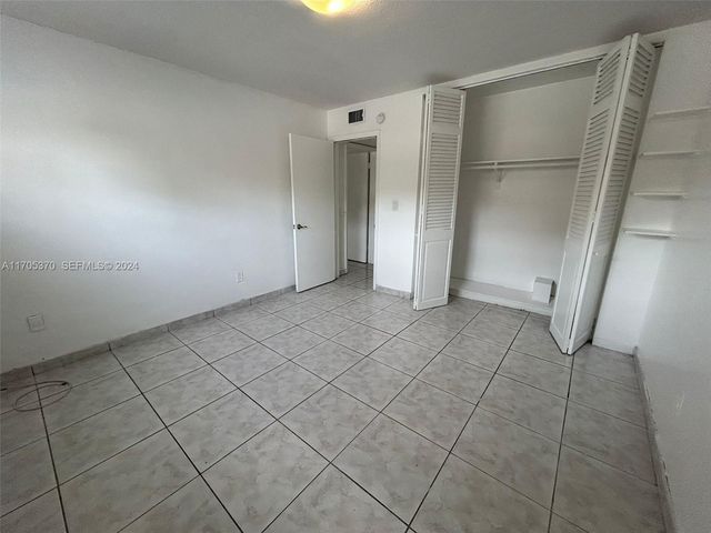 11855 NE 19th Drive 8, North Miami, FL 33181