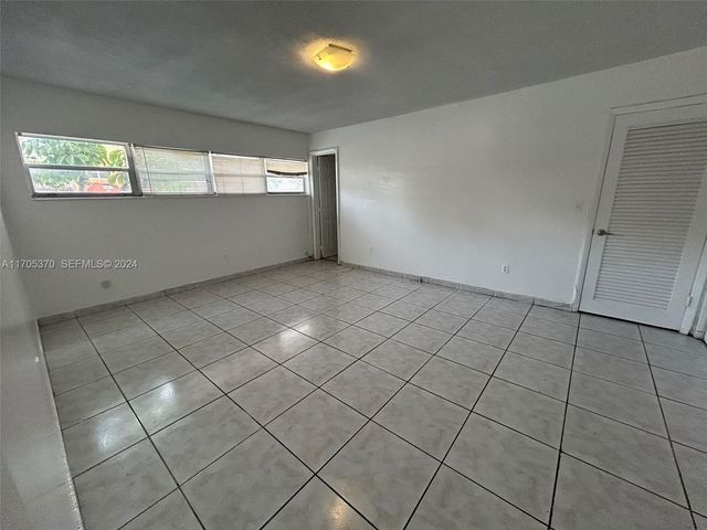 11855 NE 19th Drive 8, North Miami, FL 33181