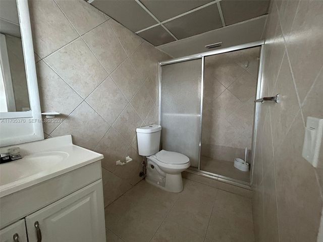 11855 NE 19th Drive 8, North Miami, FL 33181