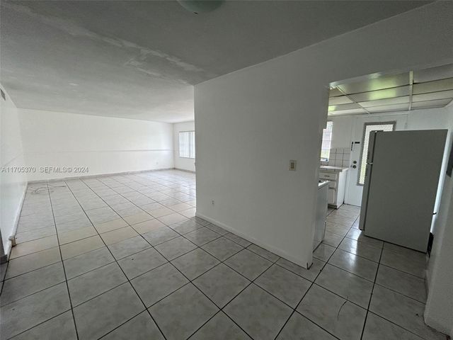 11855 NE 19th Drive 8, North Miami, FL 33181