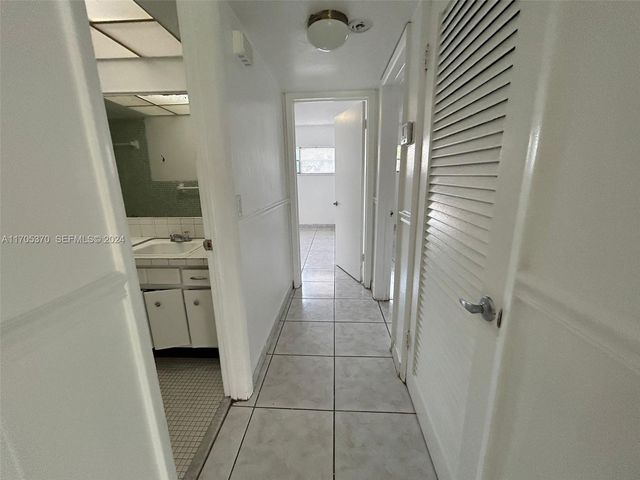 11855 NE 19th Drive 8, North Miami, FL 33181