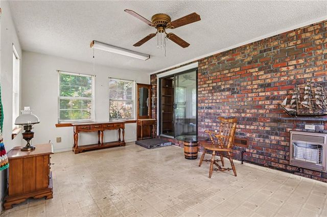 422 Bartson Street, Lavonia, GA 30553