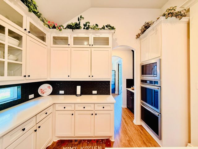 214 Tradd Street, Glenn Heights, TX 75154