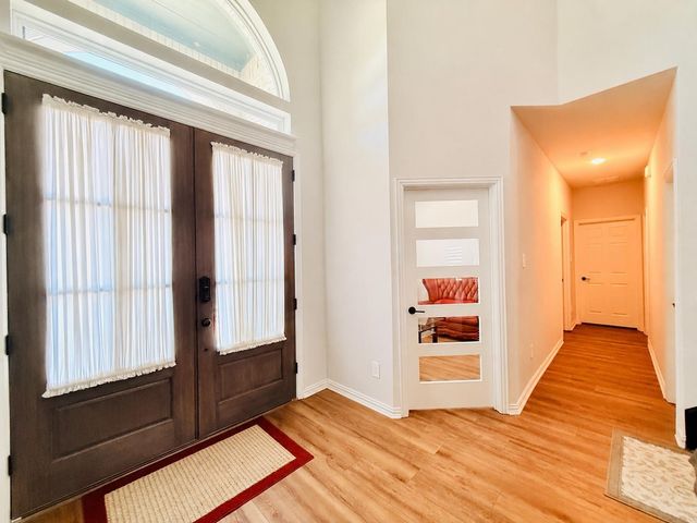 214 Tradd Street, Glenn Heights, TX 75154