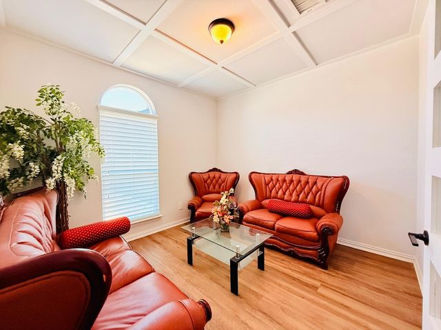 214 Tradd Street, Glenn Heights, TX 75154