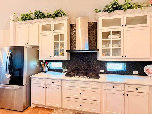 214 Tradd Street, Glenn Heights, TX 75154