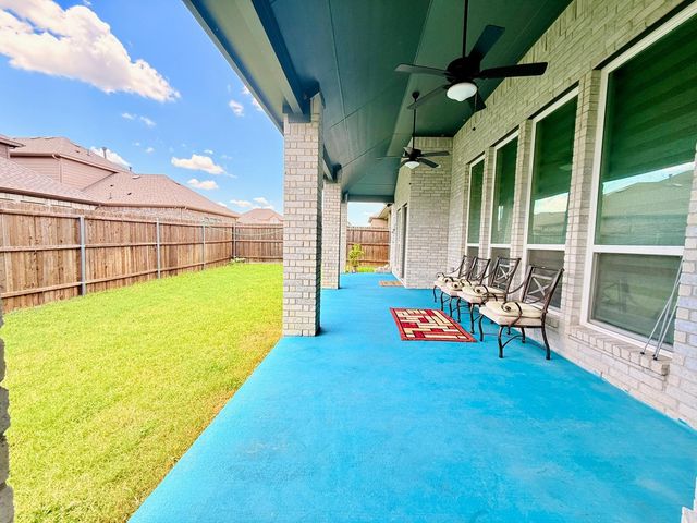 214 Tradd Street, Glenn Heights, TX 75154