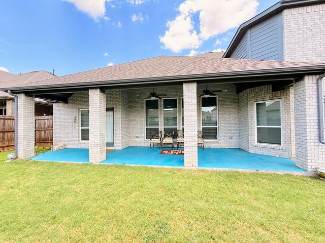 214 Tradd Street, Glenn Heights, TX 75154