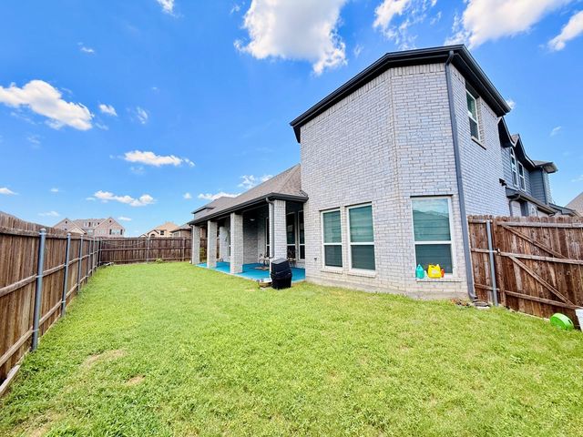 214 Tradd Street, Glenn Heights, TX 75154