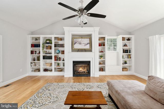 182 WOOD LANDING RD, Fredericksburg, VA 22405