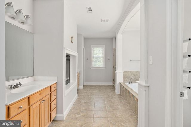 182 WOOD LANDING RD, Fredericksburg, VA 22405