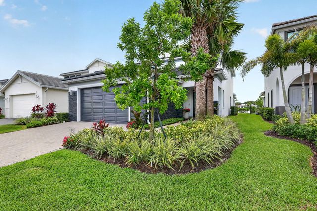 329 SE Fascino Circle, Port St. Lucie, Port St Lucie, FL 34984