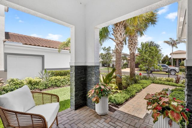 329 SE Fascino Circle, Port St. Lucie, Port St Lucie, FL 34984