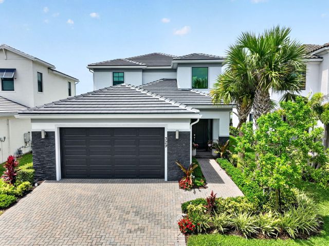 329 SE Fascino Circle, Port St. Lucie, Port St Lucie, FL 34984