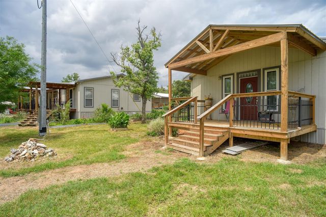 13831 Tx-95 Highway, Flatonia, TX 78941