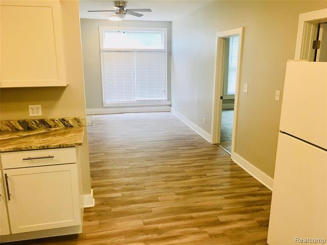 111 Kibbee Street, Mount Clemens, MI 48043