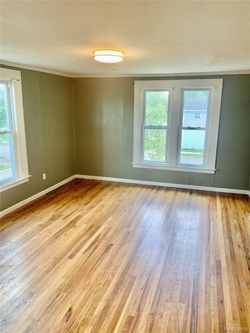 111 Kibbee Street, Mount Clemens, MI 48043