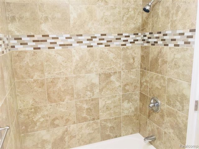 111 Kibbee Street, Mount Clemens, MI 48043