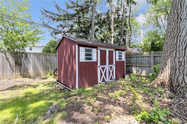 169 Ridgewood Drive, Amherst, NY 14226