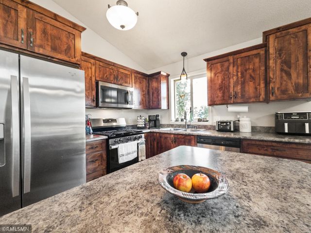 759 Park Brook Road NW, Isanti, MN 55040