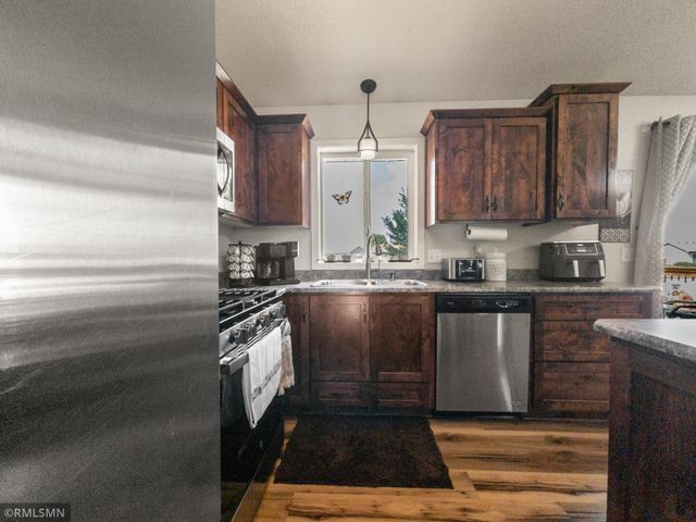 759 Park Brook Road NW, Isanti, MN 55040