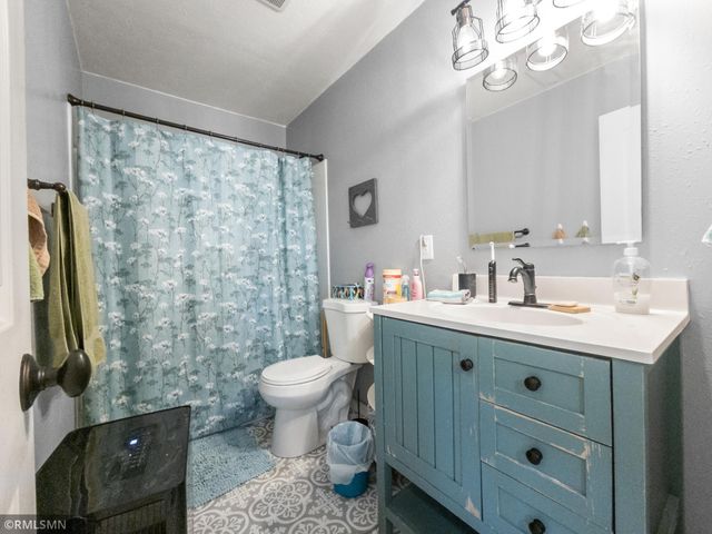 759 Park Brook Road NW, Isanti, MN 55040
