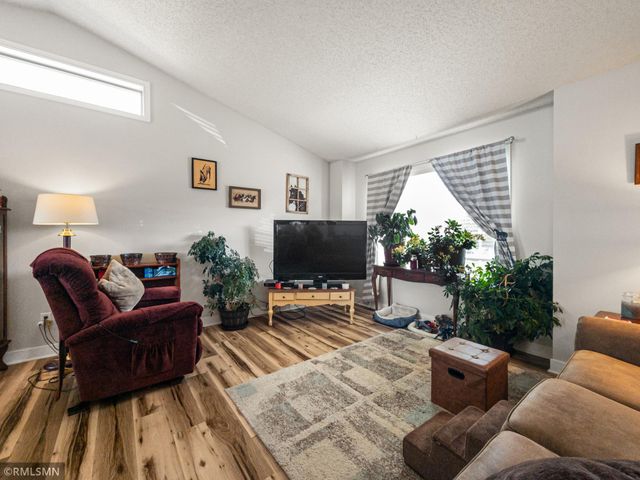 759 Park Brook Road NW, Isanti, MN 55040
