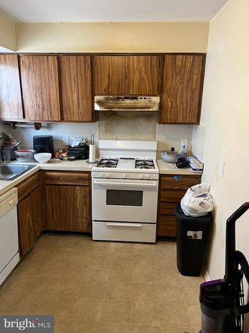8118 RYERS AVE, Philadelphia, PA 19111