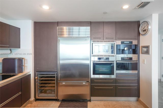 17001 Collins Ave 2805, Sunny Isles Beach, FL 33160
