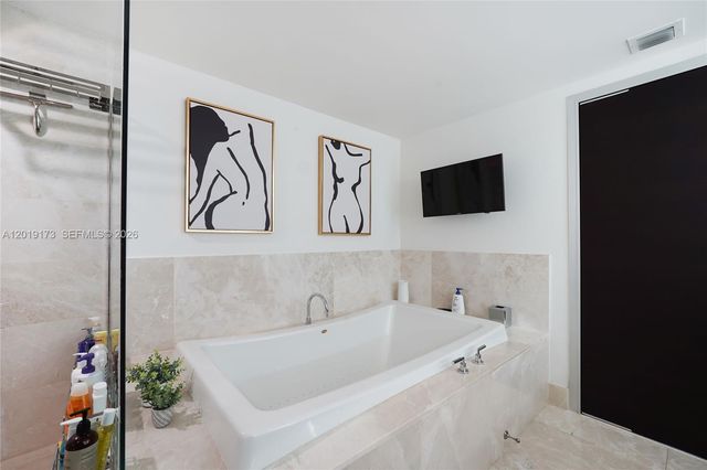 17001 Collins Ave 2805, Sunny Isles Beach, FL 33160