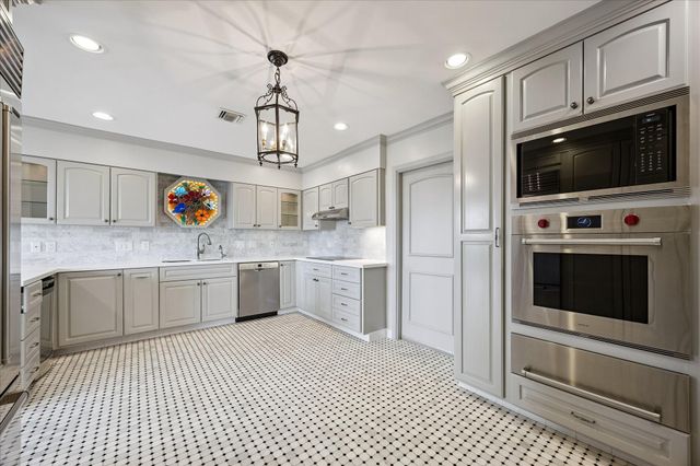2200 Willowick Road 5AK, Houston, TX 77027