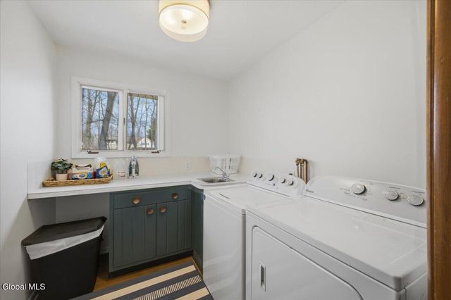 121 Fifth Avenue, Saratoga Springs, NY 12866