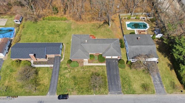 121 Fifth Avenue, Saratoga Springs, NY 12866
