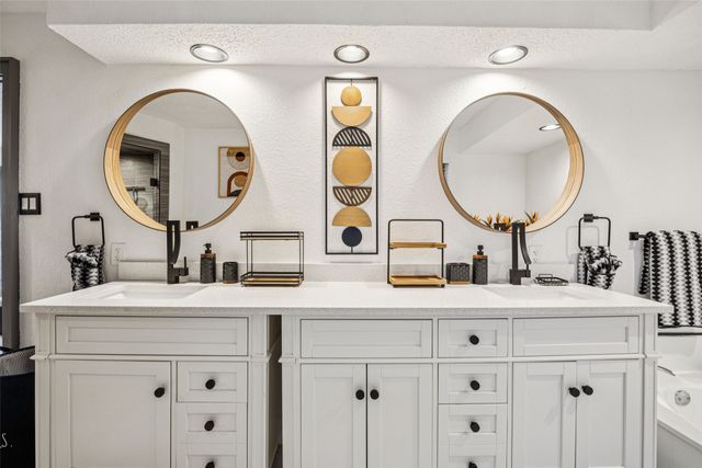 3601 Colosseum Way, Grand Prairie, TX 75052