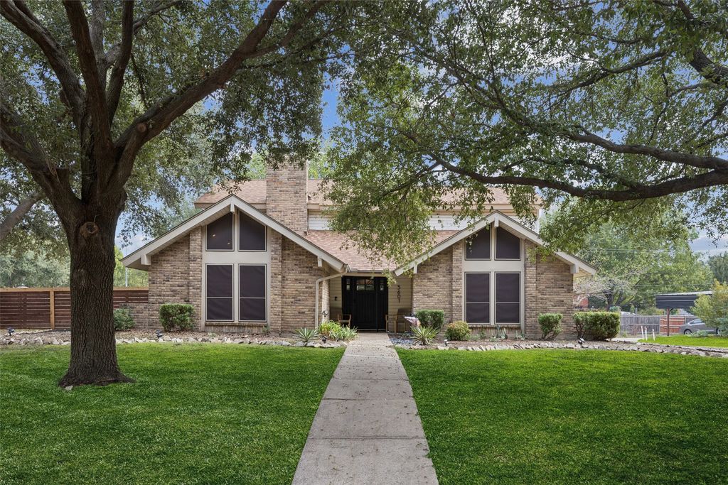 3601 Colosseum Way, Grand Prairie, TX 75052