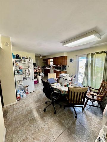 1107 E Washington Avenue, Greenville, IL 62246