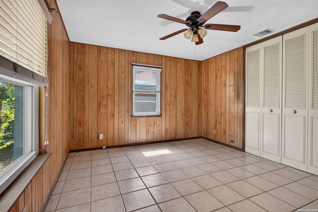 2714 LAGOON DR, San Antonio, TX 78224
