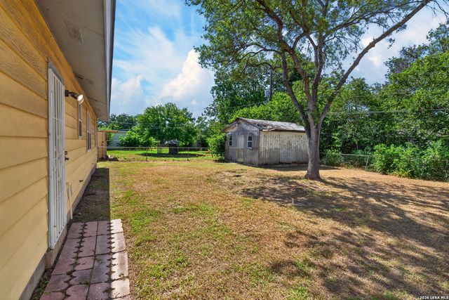 2714 LAGOON DR, San Antonio, TX 78224