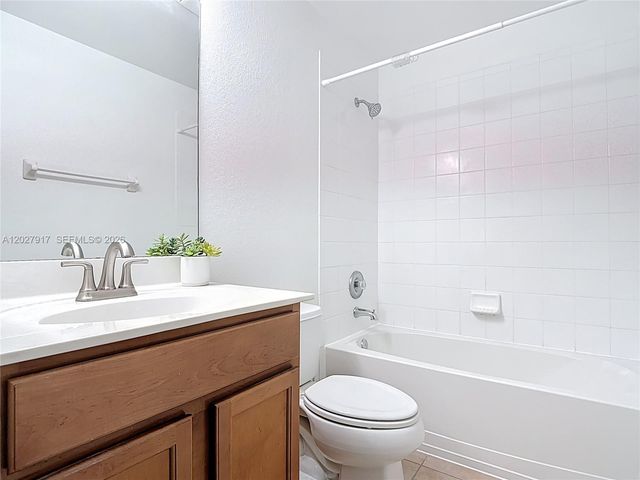 9101 Gervais 1705 1705, Naples, FL 34120