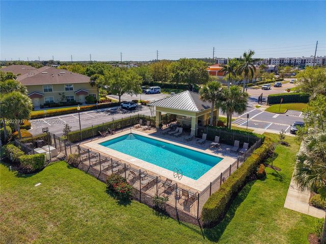 9101 Gervais 1705 1705, Naples, FL 34120