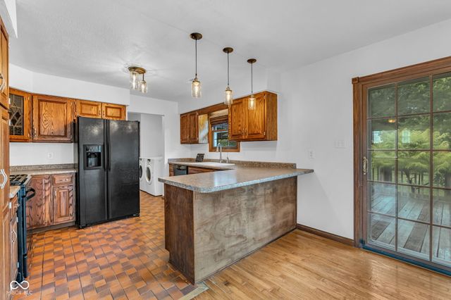 7512 N Henderson Ford Road, Mooresville, IN 46158
